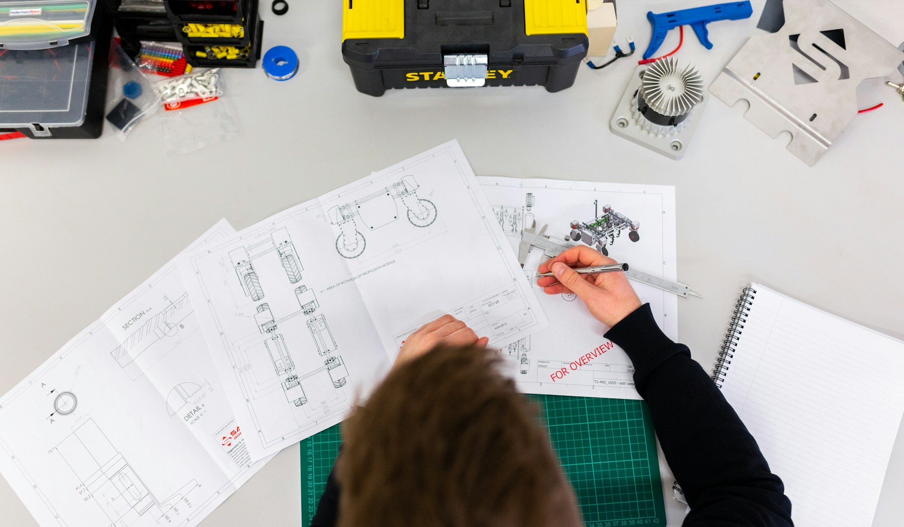Technical repair support for marine equipment